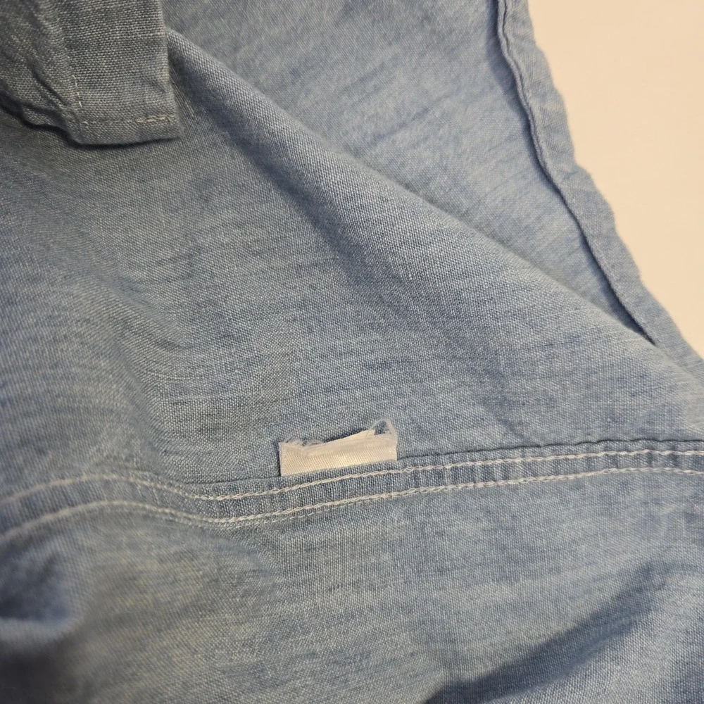 Vineyard Vines Boys Chambray Long Sleeve Button Up Shirt Size M Blue Classic